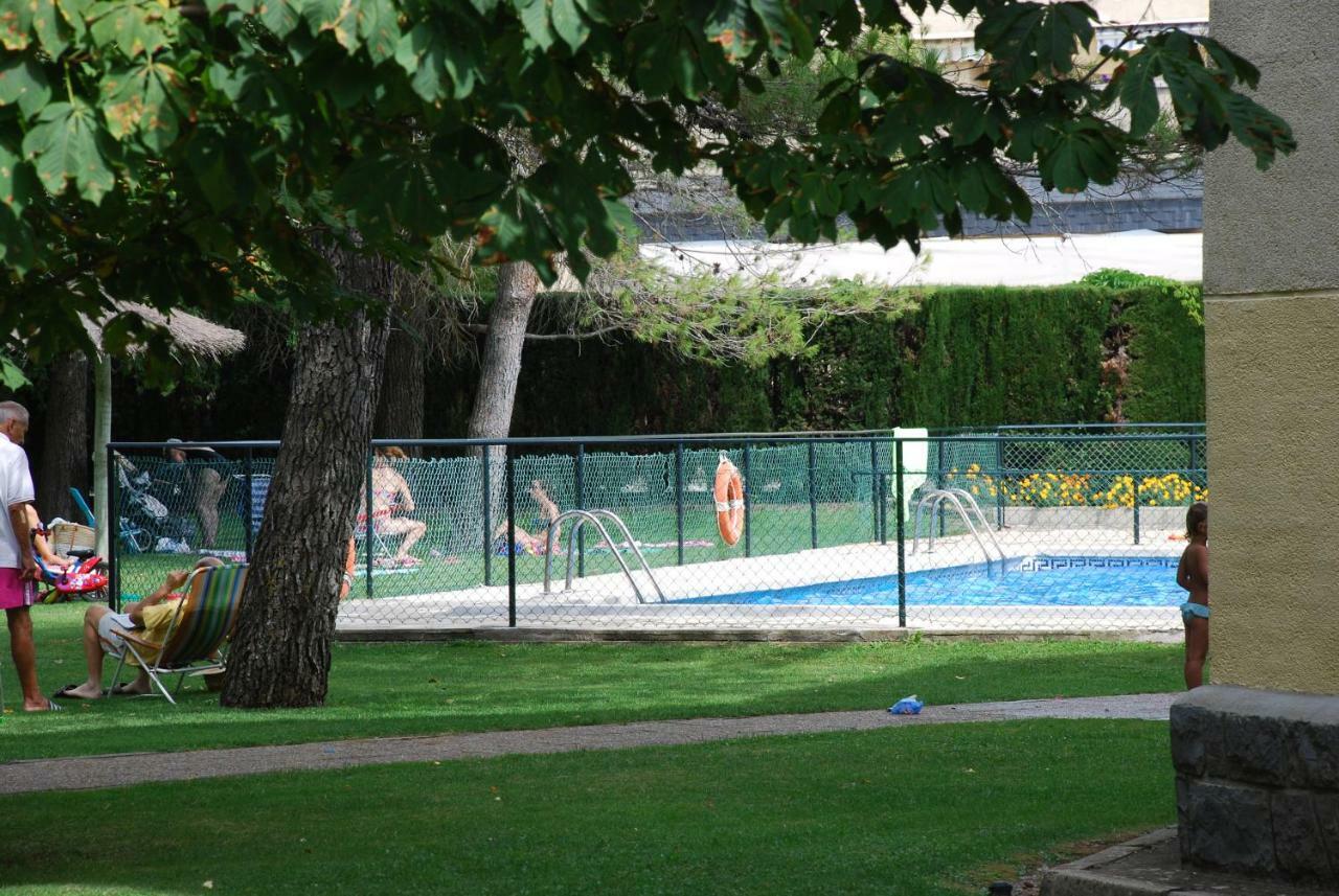 Atico En Biescas Con Piscina, Tenis Y Barbacoa Exterior photo
