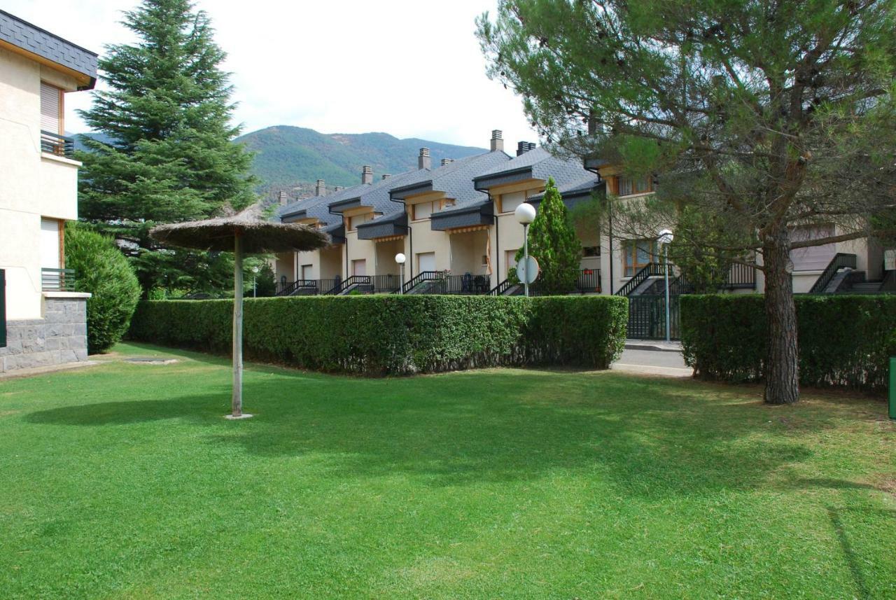 Atico En Biescas Con Piscina, Tenis Y Barbacoa Exterior photo